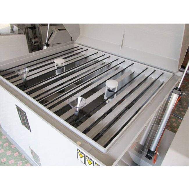AC220V 50Hz اتاق دود نمکی اندازه اتاق سفارشی واحد آزمایش خوردگی اسپری نمک برای کنترل و آزمایش صنعتی